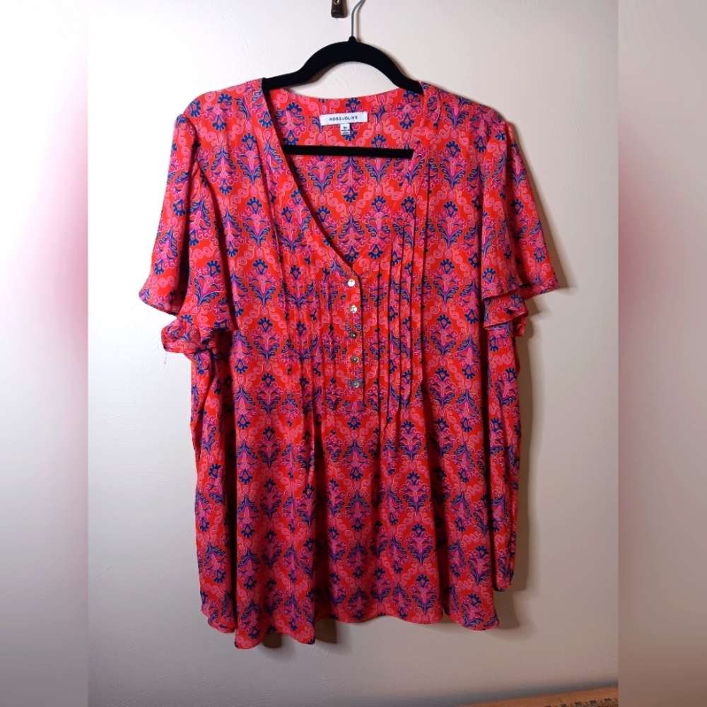 ROSE & OLIVE Cap sleeve loose flowy gingham blouse, 1/4 button up v neck